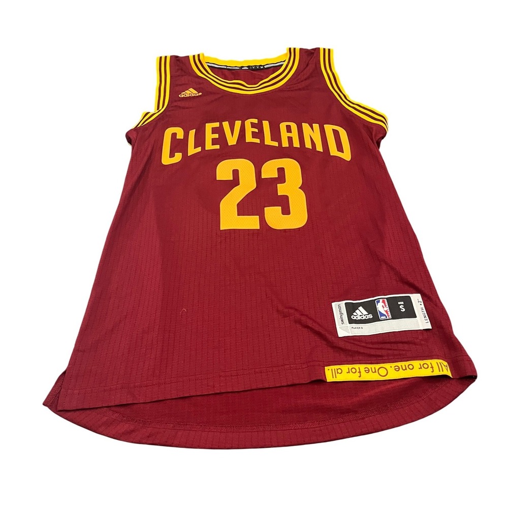 NWT Adidas NBA Cleveland Cavaliers LeBron James Jersey Men S Maroon‎ Swingman 23